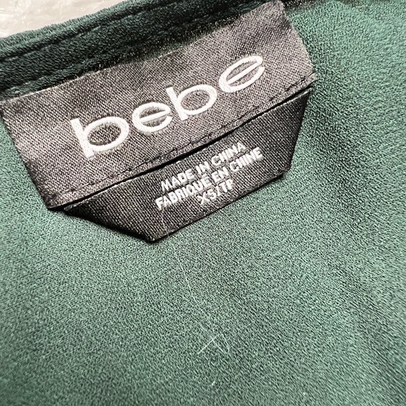 bebe Women’s Sheer Blouse with Shoulder Cut Out Size XS - Picture 4 of 6